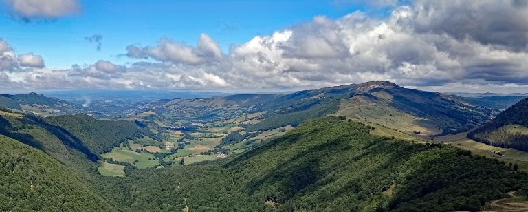Le Cantal, géant des volcans européens
