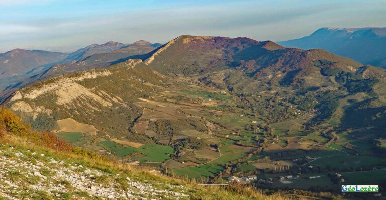 La combe anticlinale de Séderon dans les Baronnies