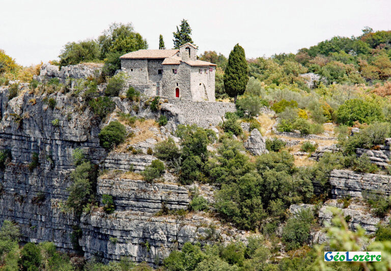 Le cirque de Chassagnes et la faille de Païolive en Ardèche